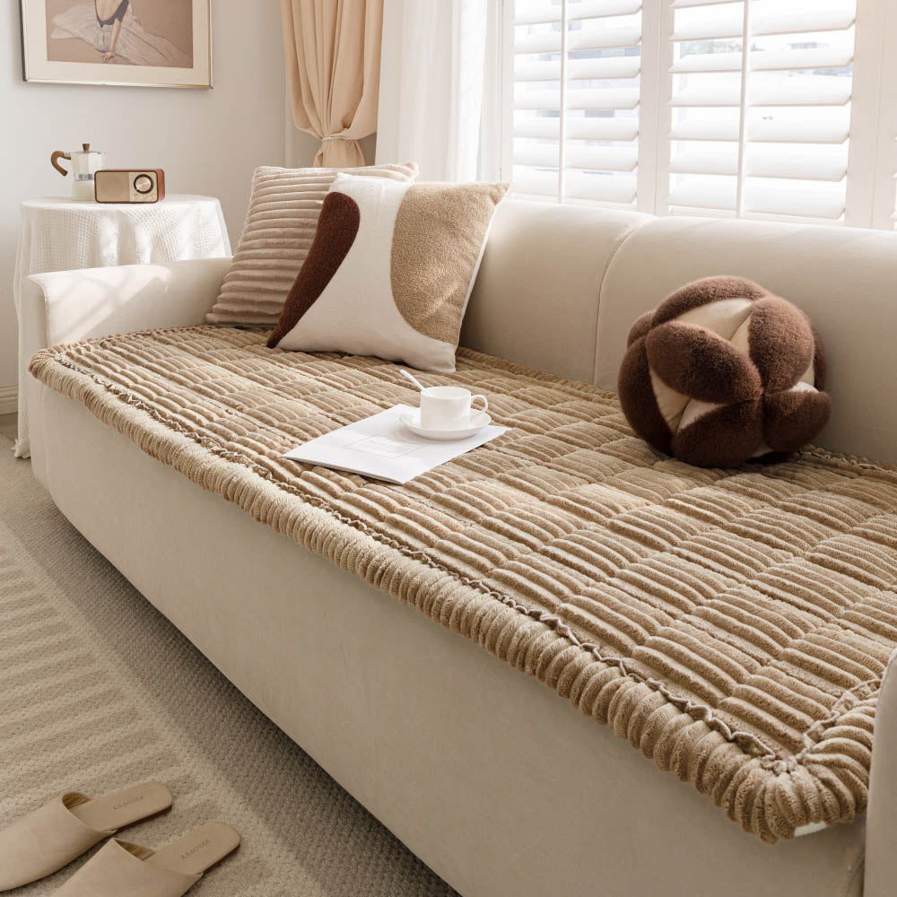 Plush Pet Sofa Protector | Comfortable, Grip & Machine Washable