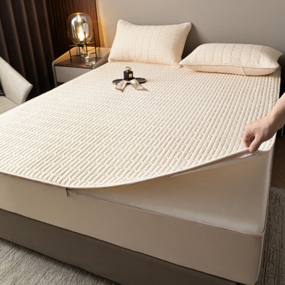 Breathable Waterproof Bed Mattress Cover Protector
