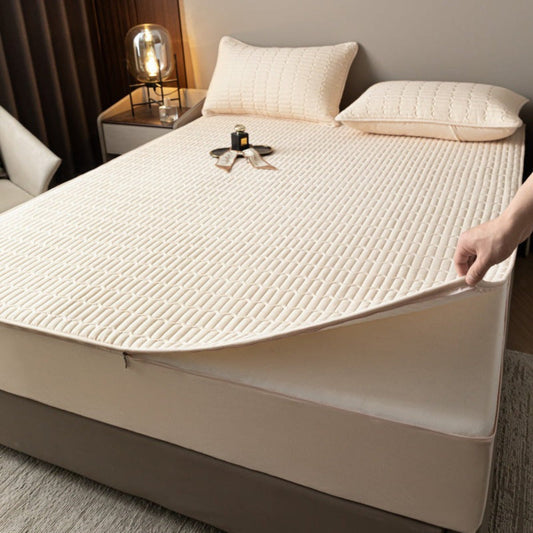 Breathable Waterproof Bed Mattress Cover Protector