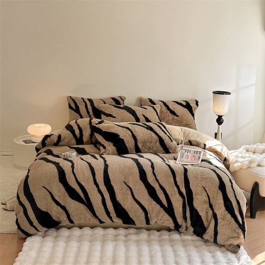 Plush Animal Print Fleece Bedding Set